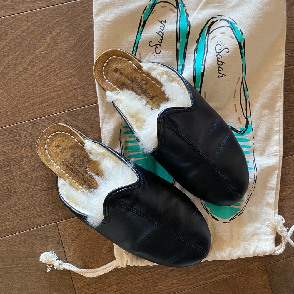 Black Sabah Fur Lined Babas